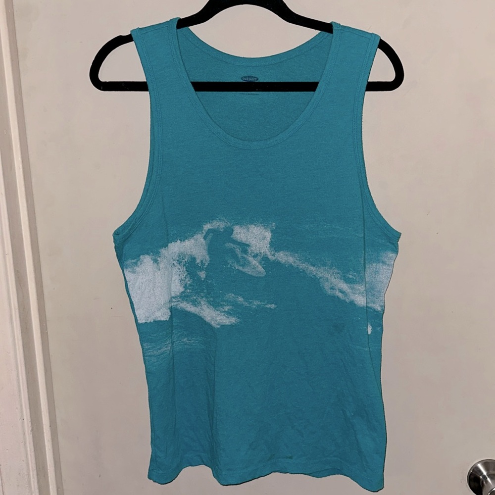 Old navy graphic tank top